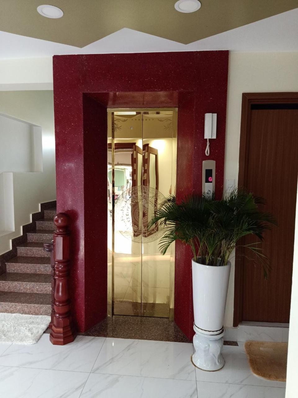 Hotel Hosetl Hoang De Châu Đốc Zewnętrze zdjęcie